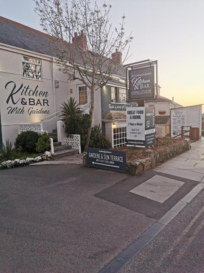 科里士满酒店 廷塔杰尔 外观 照片